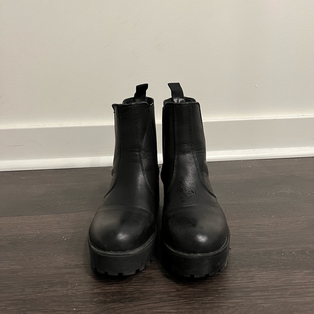 Dirty Laundry Platform Chelsea Boots
